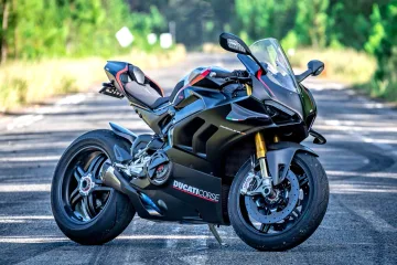 Prijevoznik Motocikl Ducati Panigale u Oslo Norveška