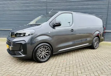 Prijevoznik Kombi Opel Vivaro u Paris Francuska
